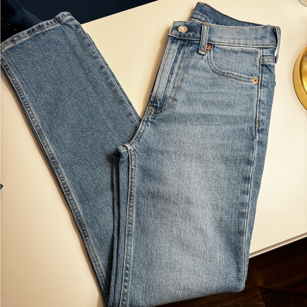 Gap 90s Straight High Rise Jeans NWOT